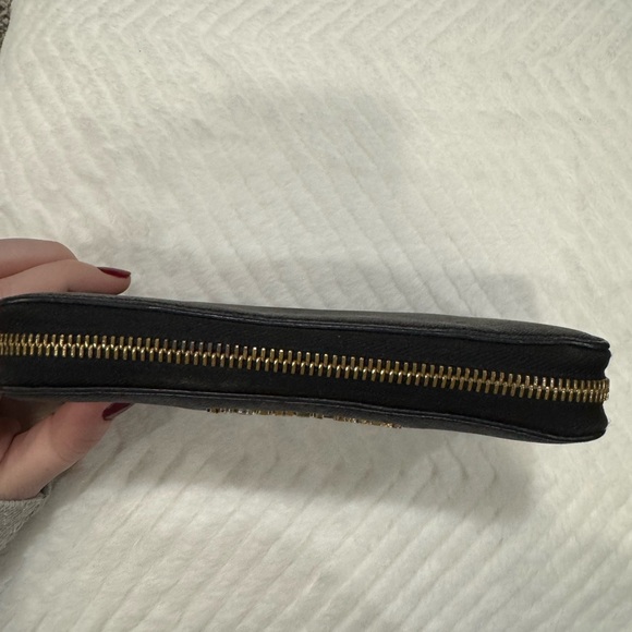 Michael Kors Wallet - Picture 4 of 5